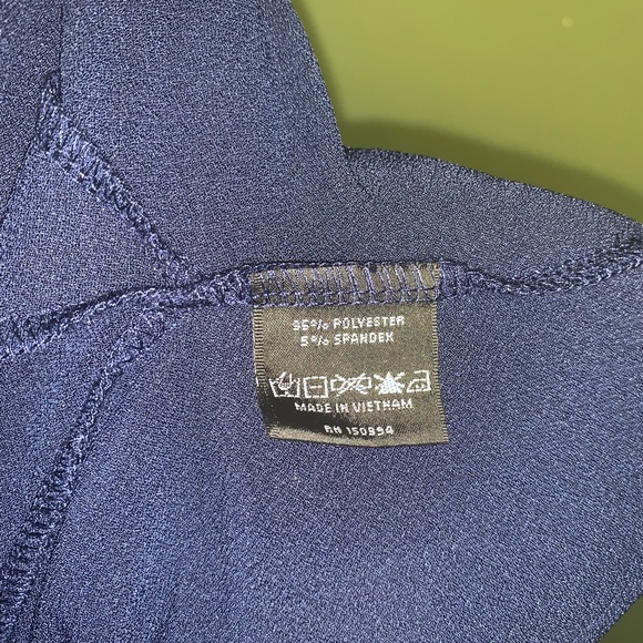 Top - Picture 6 of 7